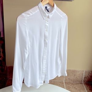 NWOT - H&M Divided - Button Down Dress Shirt - White - Size 0
